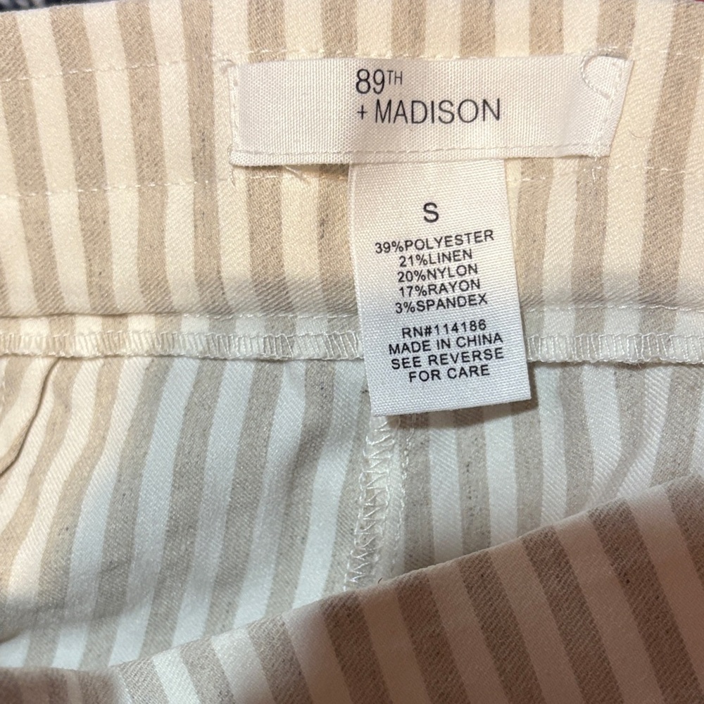 89th & Madison High Waist Striped Shorts - Cream and Tan - Picture 4 of 4